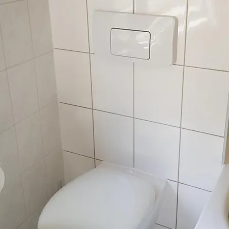 Goldbrunnen Апартаменты *