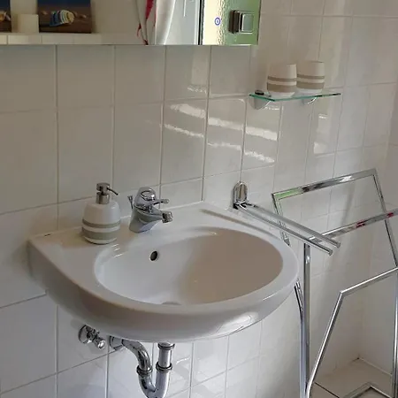 Goldbrunnen Апартаменты *